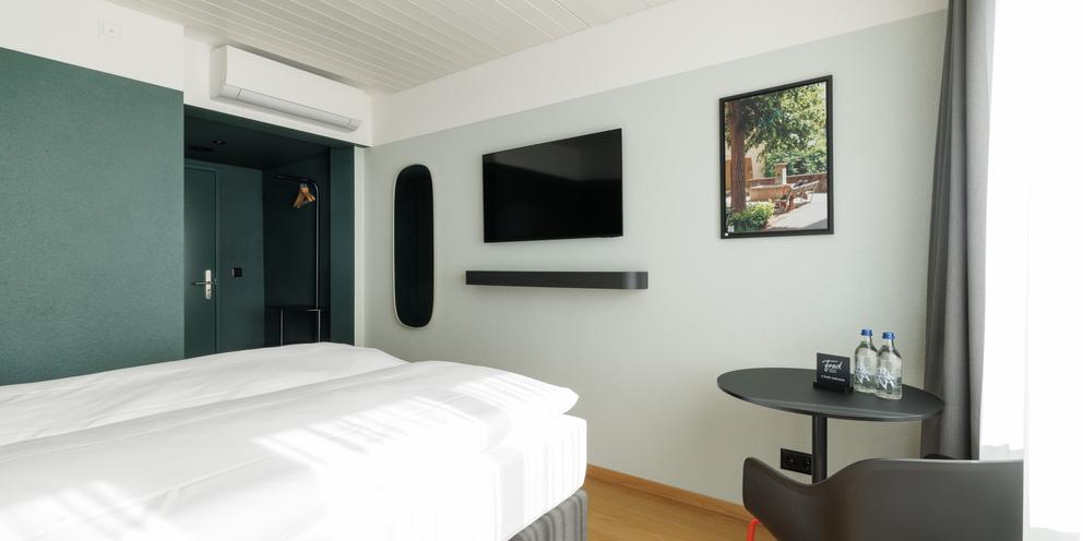 Image of Queensize Room